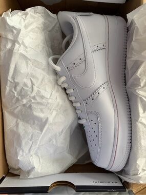 Nike Air Force 1 Sneaker with Subtle Pink Trim